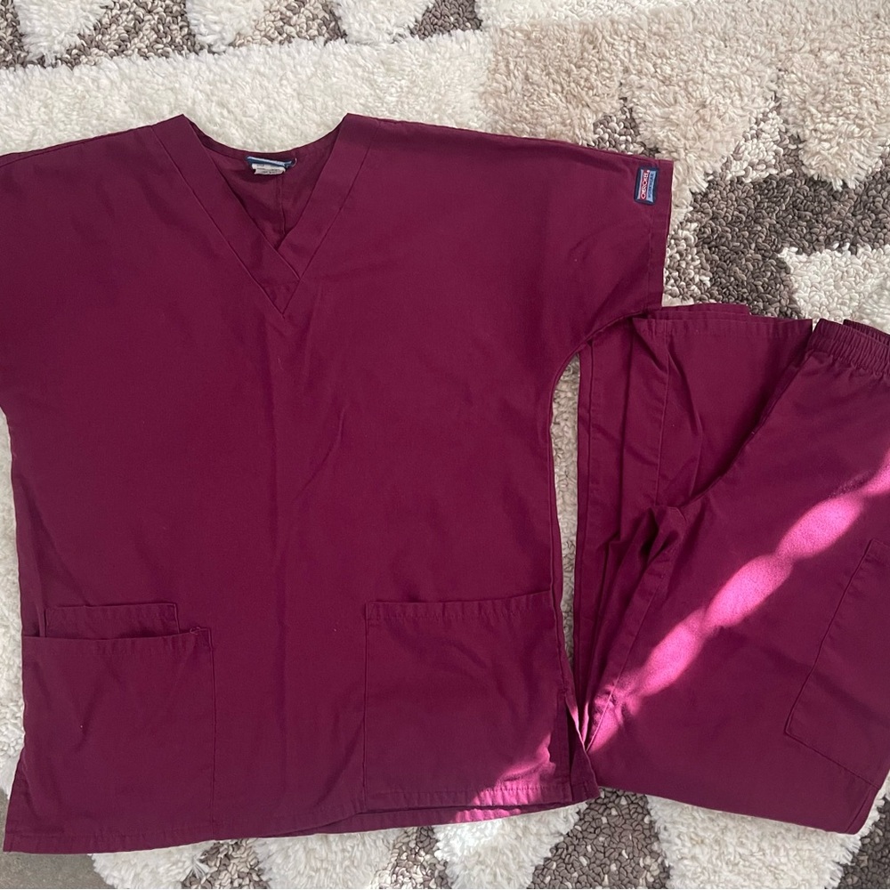 Cherokee Wine Workwear Scrub Set